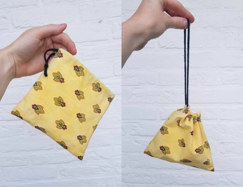 Sachet de jeu jaune, par Milou