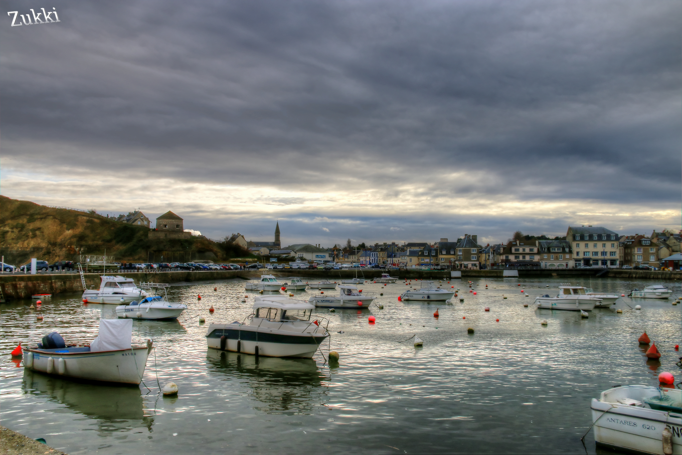 Le port en Automne, par Zukki